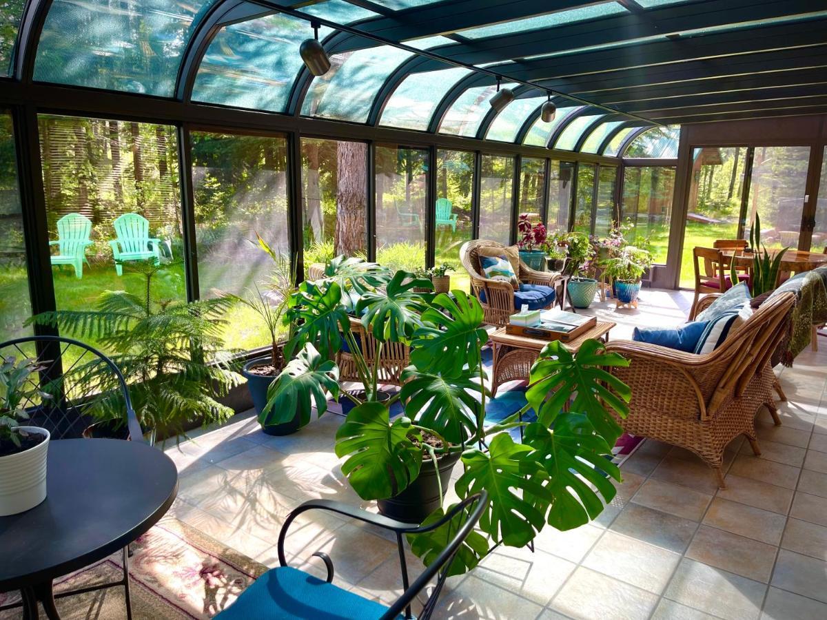 Moss Mountain Inn Колумбия-Фолс Экстерьер фото